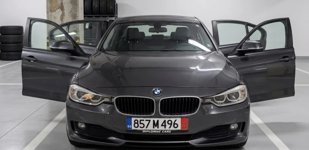 BMW 318 F30