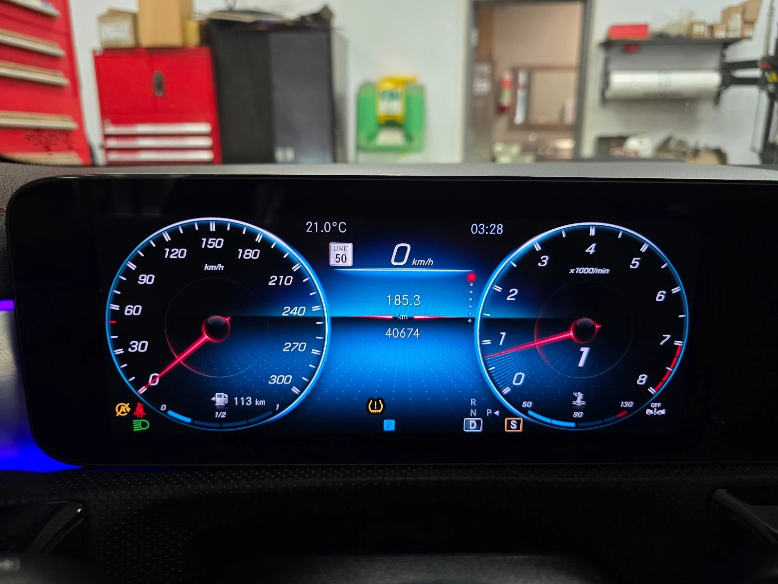 Mercedes-Benz CLA 45 AMG AMG Stealth Package / NIGHT PACKAGE, снимка 13 - Автомобили и джипове - 55938996