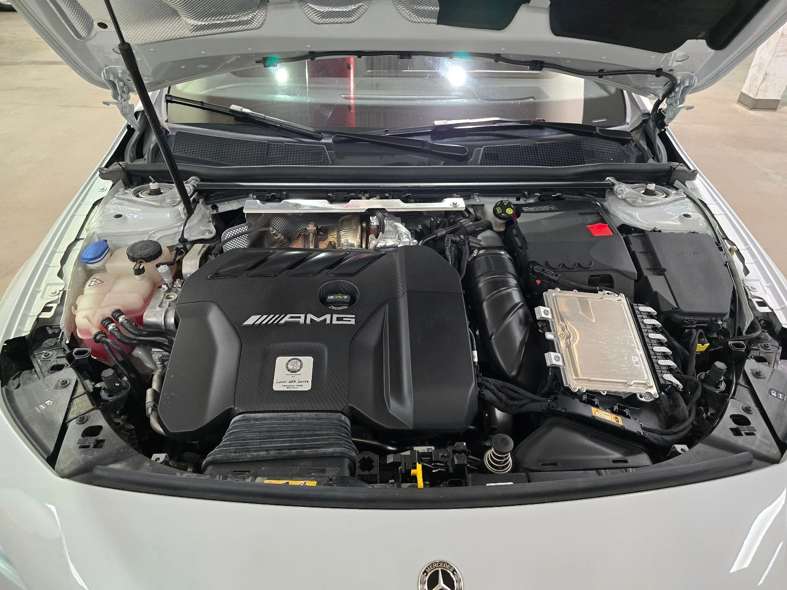 Mercedes-Benz CLA 45 AMG AMG Stealth Package / NIGHT PACKAGE, снимка 16 - Автомобили и джипове - 55938996