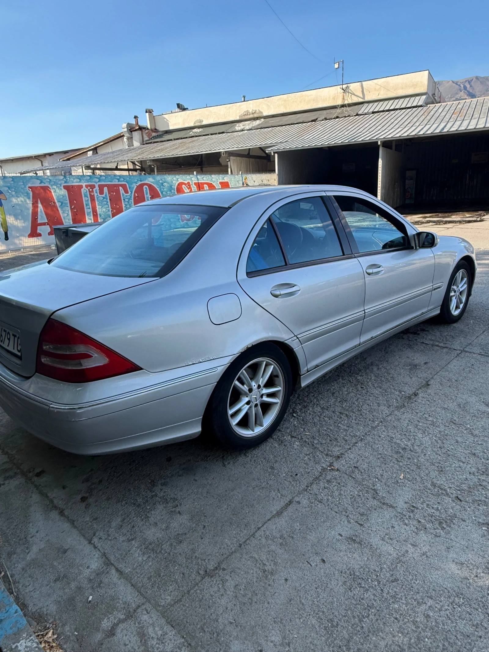 Mercedes-Benz C 200, снимка 2 - Автомобили и джипове - 55972706