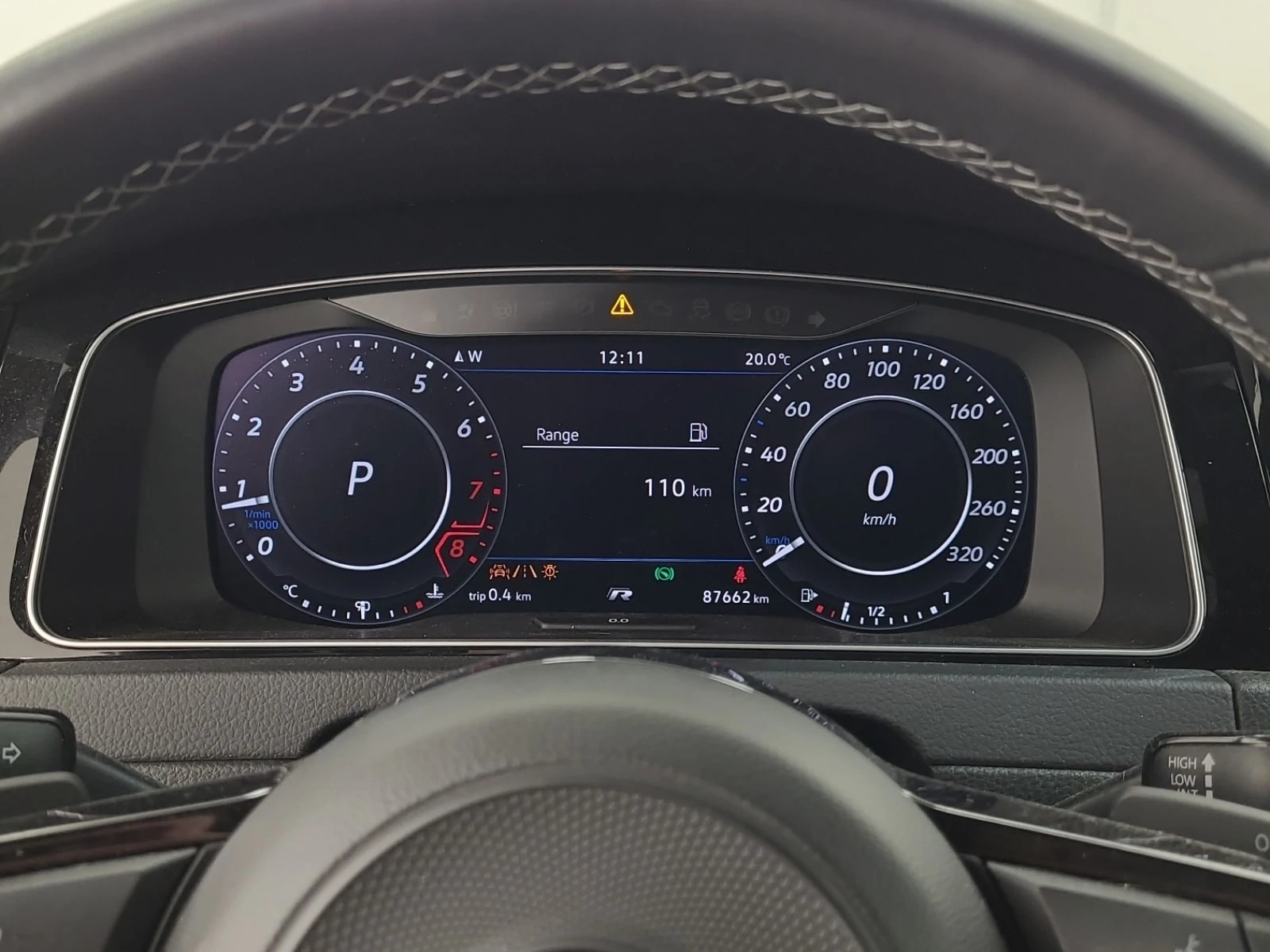 VW Golf R DSG / ГЕНЕРАЦИЯ / ПОДГРЕВИ / АВТОКРЕДИТ  , снимка 11 - Автомобили и джипове - 56116654