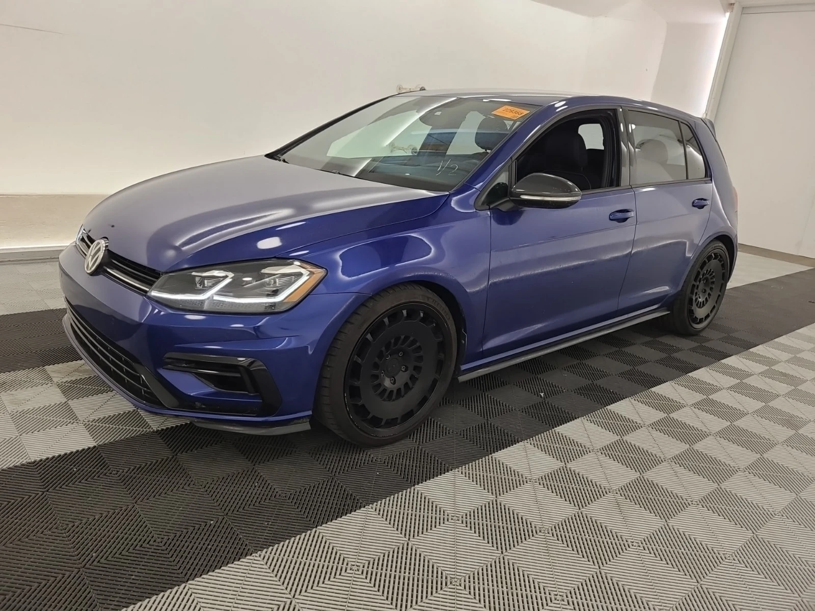 VW Golf R DSG / ГЕНЕРАЦИЯ / ПОДГРЕВИ / АВТОКРЕДИТ  