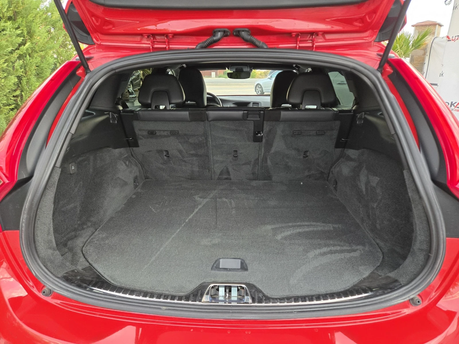 Volvo V60 2.0D-136��= �������= R-Design= 162.000��= D5 | Mobile.bg � ����������� 10