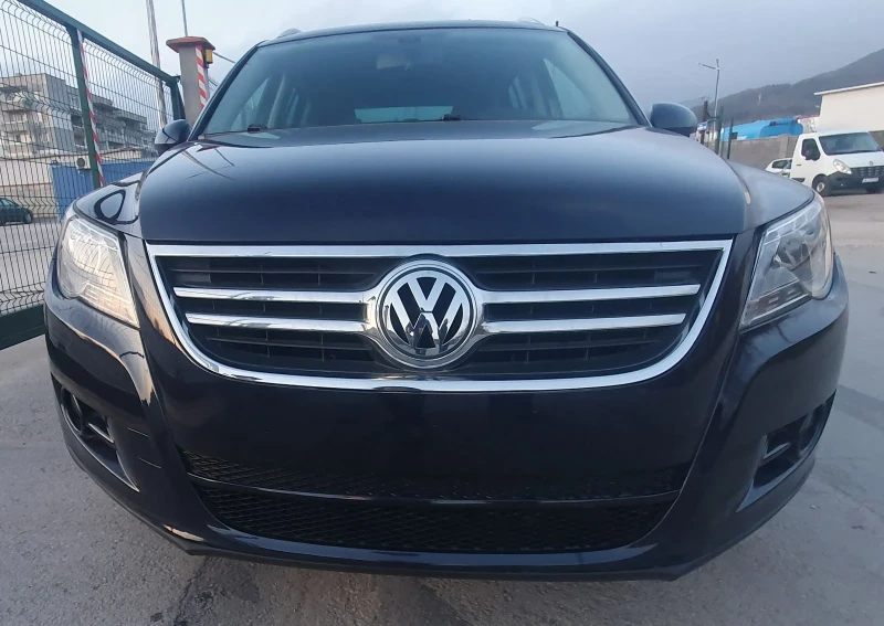 VW Tiguan DSG 4x4, снимка 2 - Автомобили и джипове - 48926953