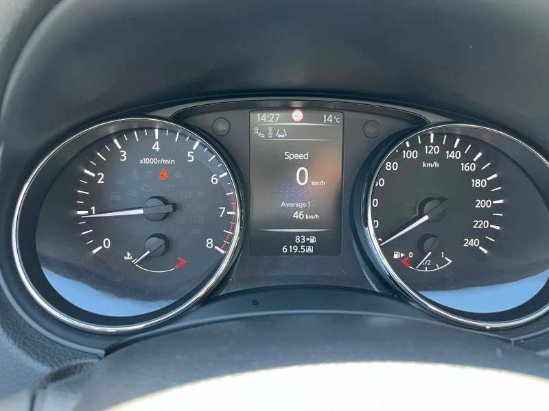 Nissan Qashqai 1.6i 163кс Full Екстри, снимка 16 - Автомобили и джипове - 50083558