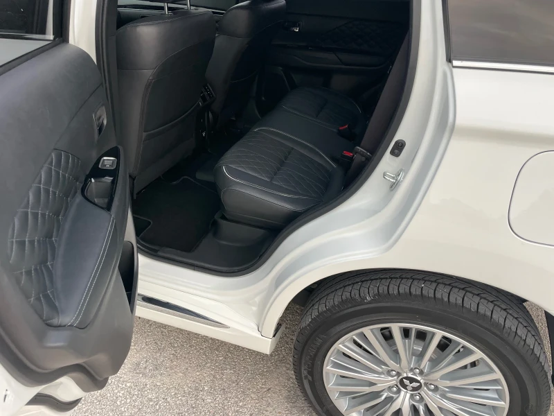 Mitsubishi Outlander PHEV S-AWC FULL ГЕРМАНИЯ, снимка 13 - Автомобили и джипове - 52070908