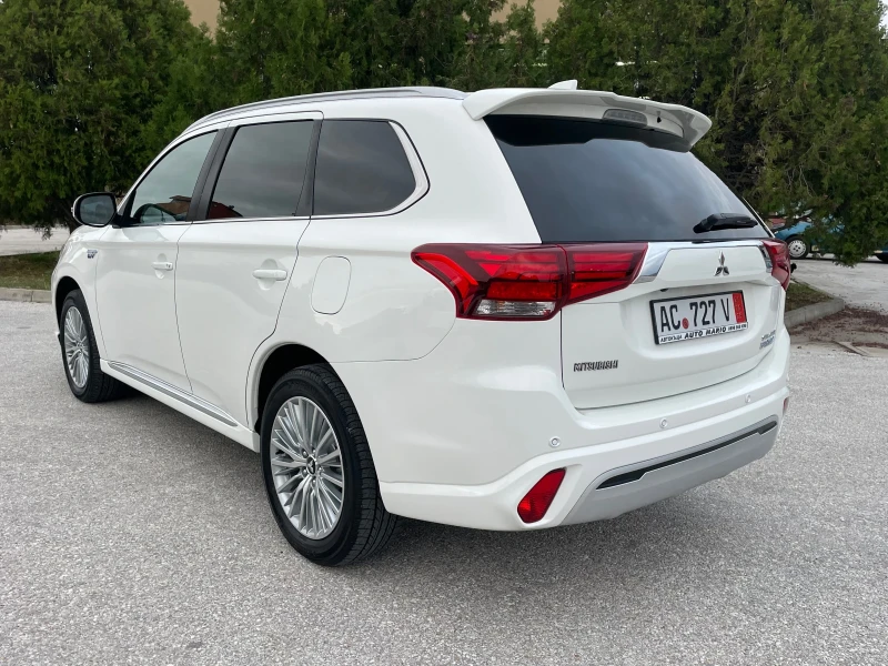 Mitsubishi Outlander PHEV S-AWC FULL ГЕРМАНИЯ, снимка 2 - Автомобили и джипове - 52070908