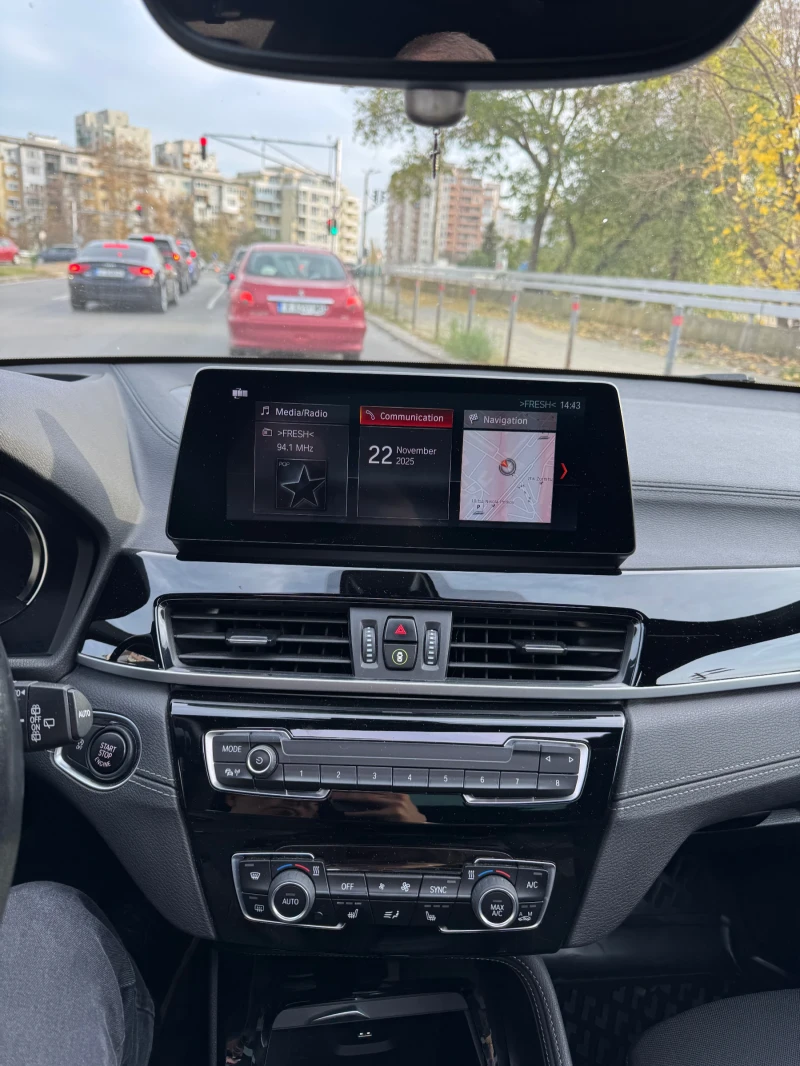 BMW X2, снимка 16 - Автомобили и джипове - 52346911