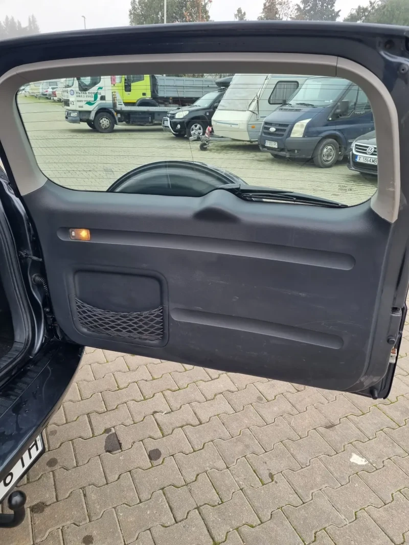 Toyota Rav4 2.2 136hp, снимка 9 - Автомобили и джипове - 52838797