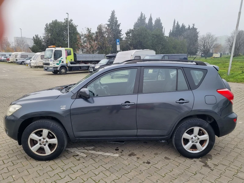 Toyota Rav4 2.2 136hp, снимка 2 - Автомобили и джипове - 52838797