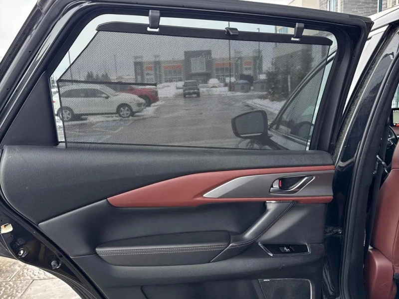 Mazda CX-9 * Signature AWD * CARFAX * БЕЗ ПЪРВОНАЧАЛНА ВНОСКА, снимка 13 - Автомобили и джипове - 53097787