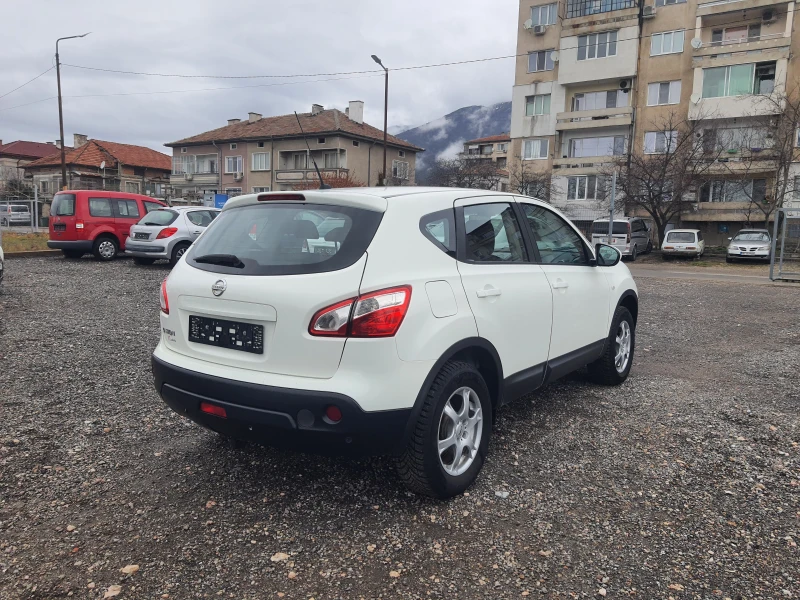 Nissan Qashqai  1.6 facelift, снимка 4 - Автомобили и джипове - 53287089
