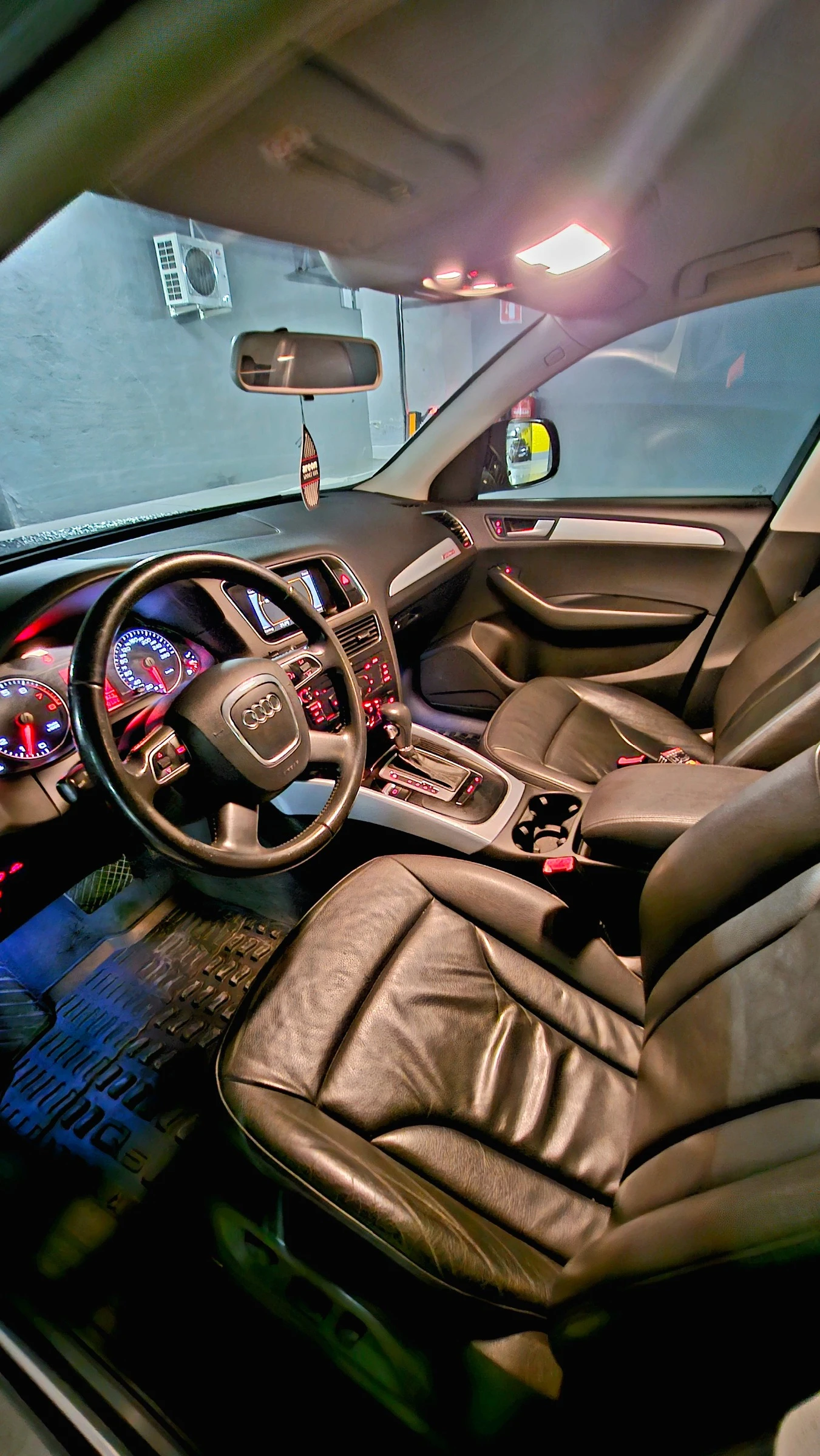 Audi Q5 3.2 FSI Steptronic - изображение 8