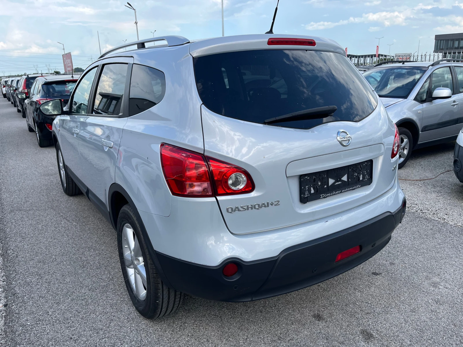 Nissan Qashqai 7 места/4x4 - изображение 5