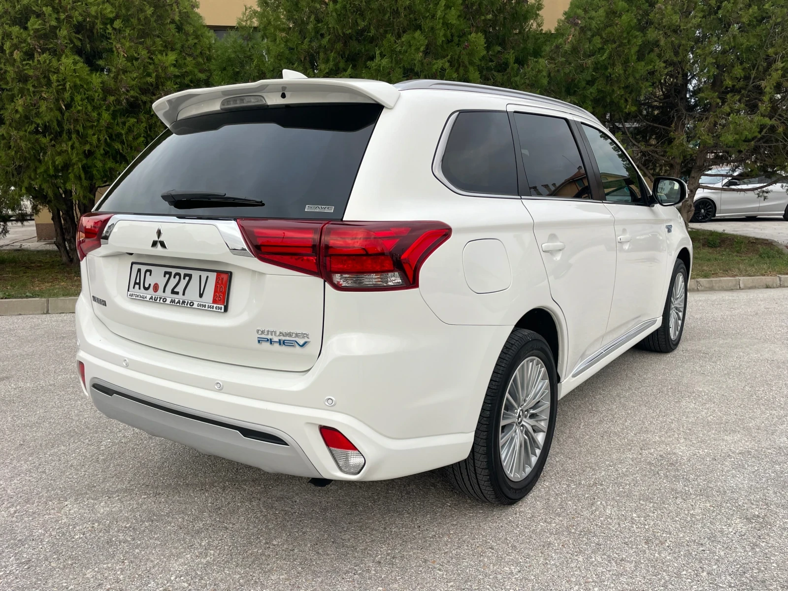 Mitsubishi Outlander PHEV S-AWC FULL ГЕРМАНИЯ - изображение 3