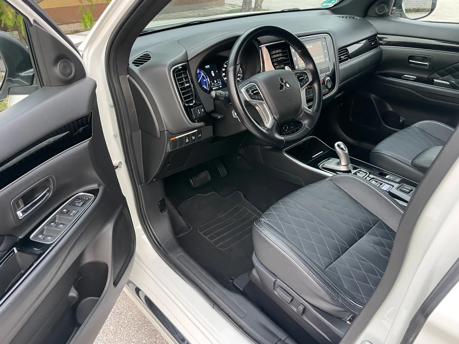 Mitsubishi Outlander PHEV S-AWC FULL  | Mobile.bg   11