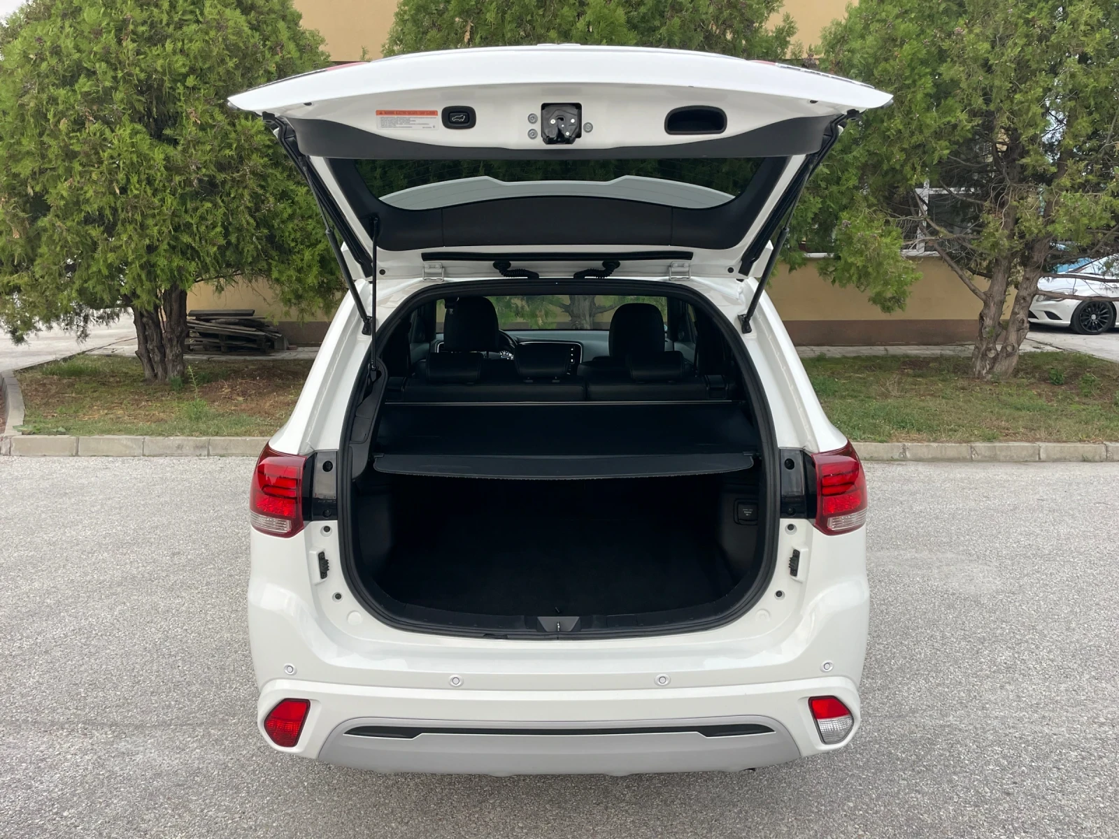 Mitsubishi Outlander PHEV S-AWC FULL ГЕРМАНИЯ - изображение 7