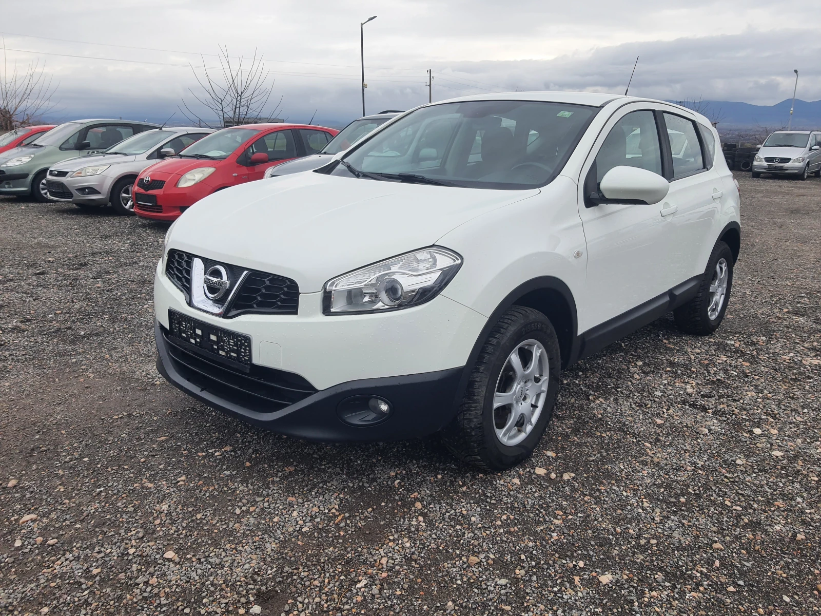 Nissan Qashqai  1.6 facelift - изображение 3