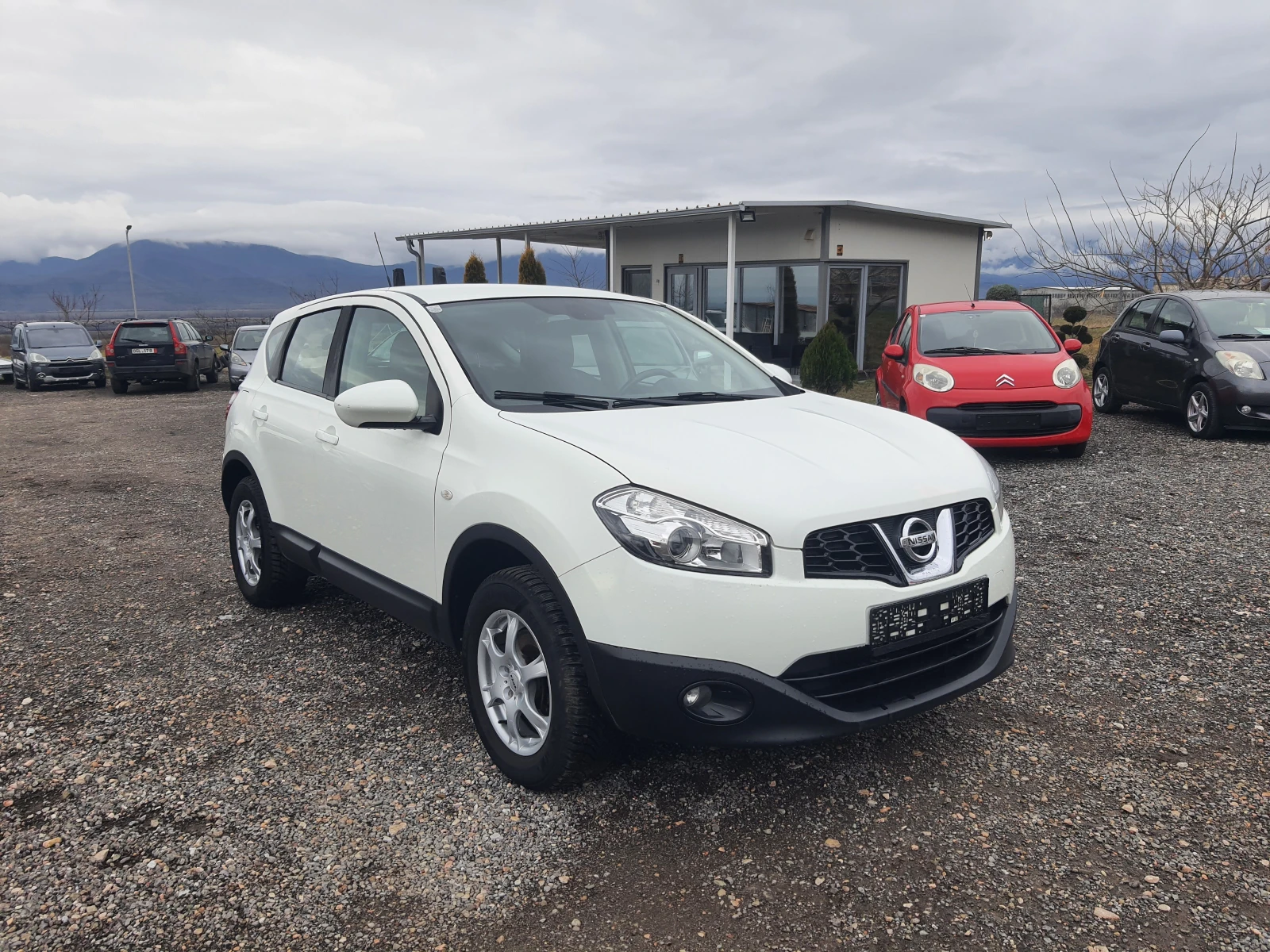 Nissan Qashqai  1.6 facelift | Mobile.bg � ����������� 1