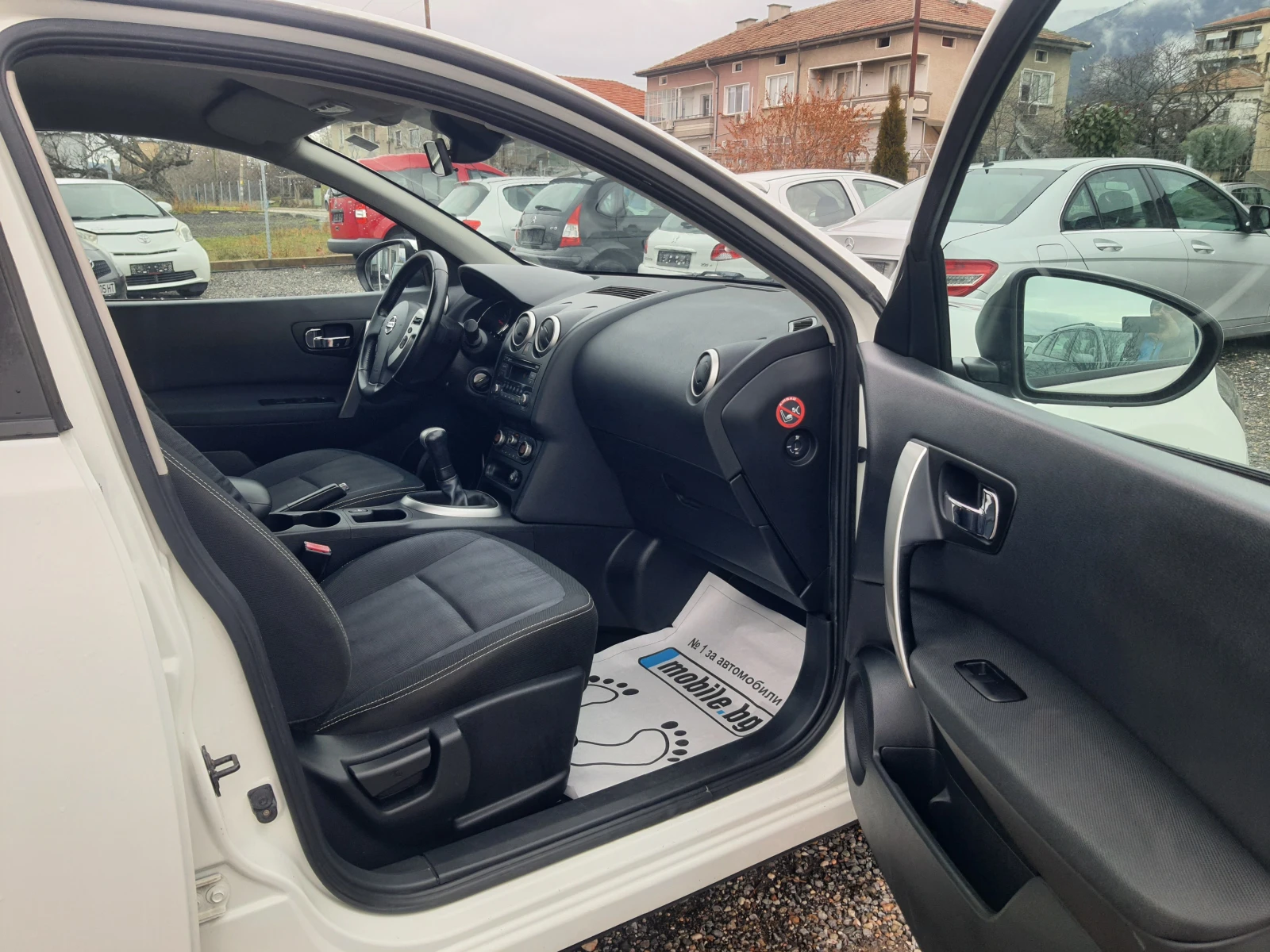 Nissan Qashqai  1.6 facelift | Mobile.bg � ����������� 15
