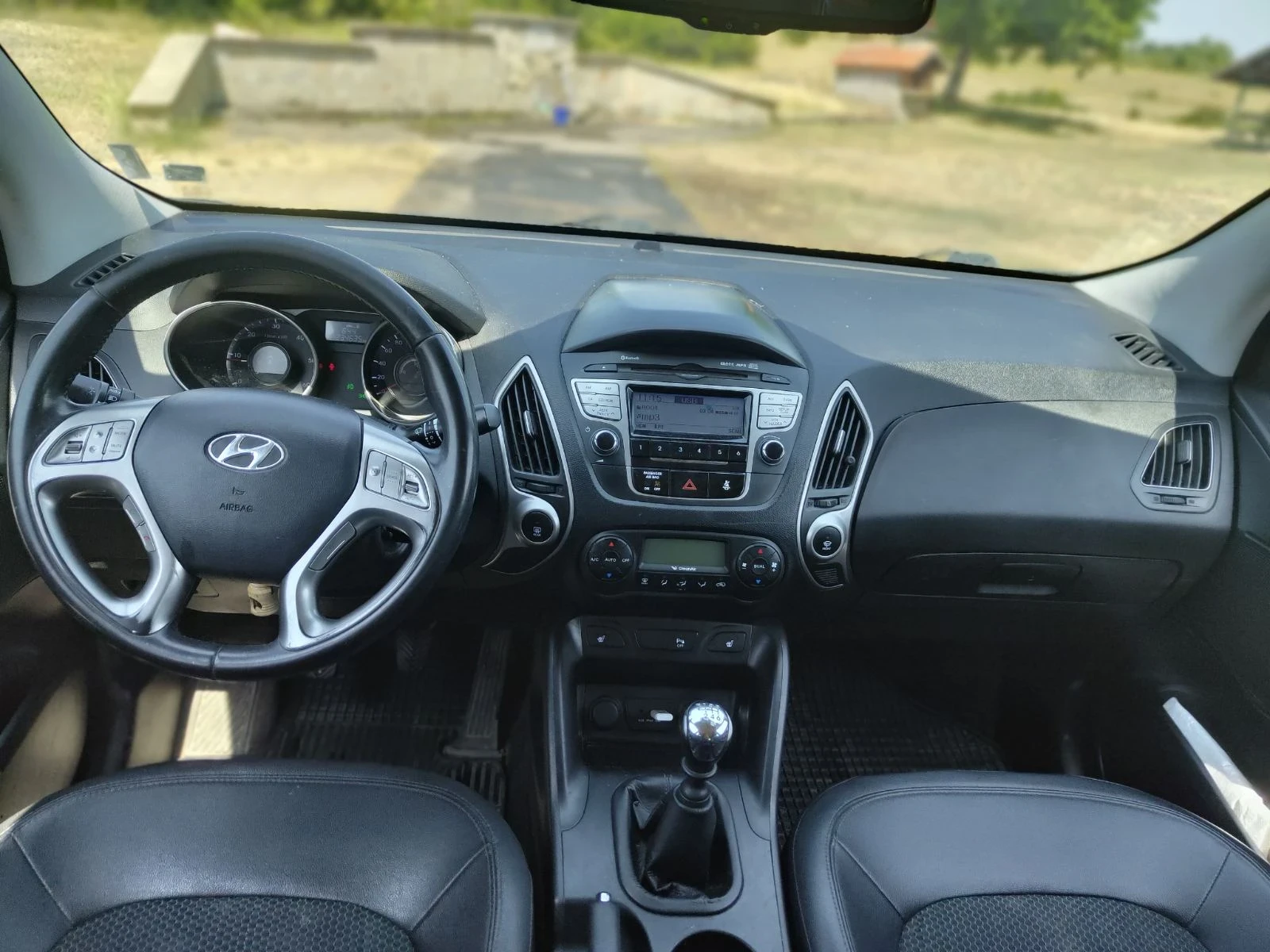 Hyundai IX35 2.0 CRDI 4x4, снимка 7 - Автомобили и джипове - 53902661