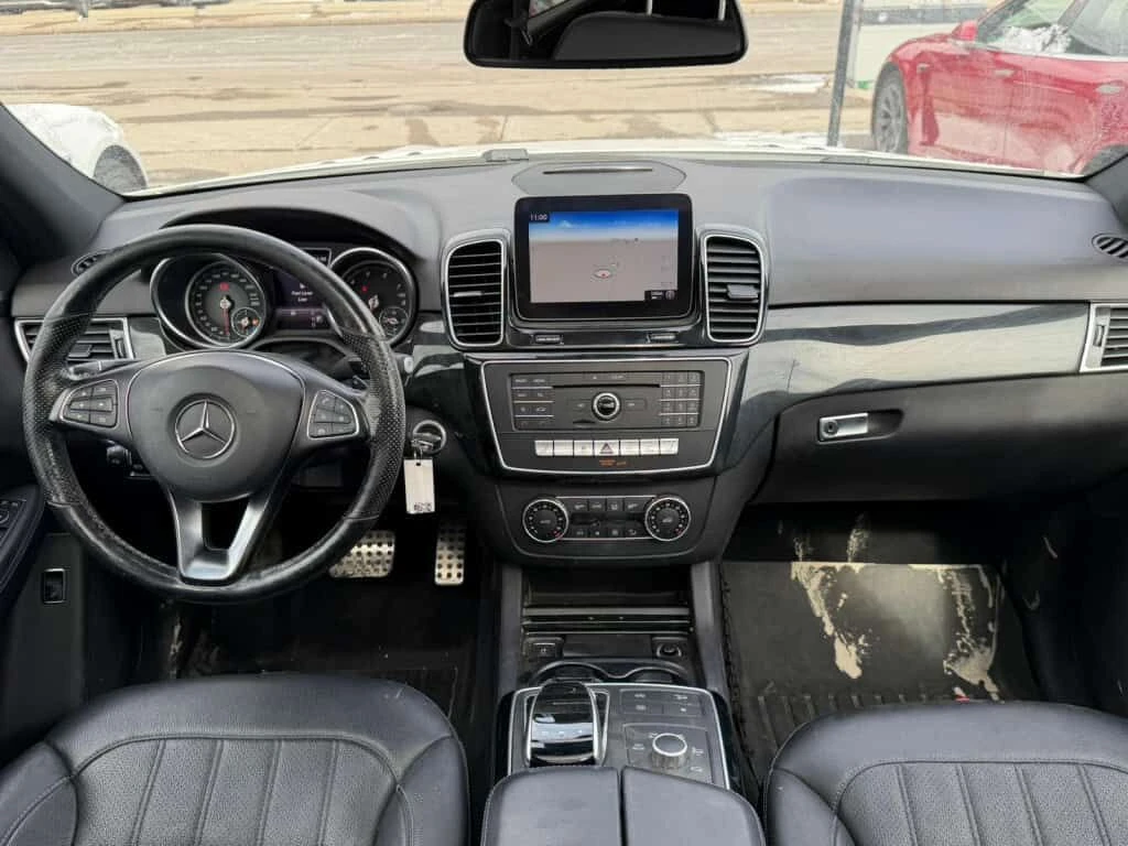 Mercedes-Benz GLE 400 AMG PKG/360CAM/PANO/HK/ФИКСИРАНА ЦЕНА ДО БГ, снимка 9 - Автомобили и джипове - 54137575