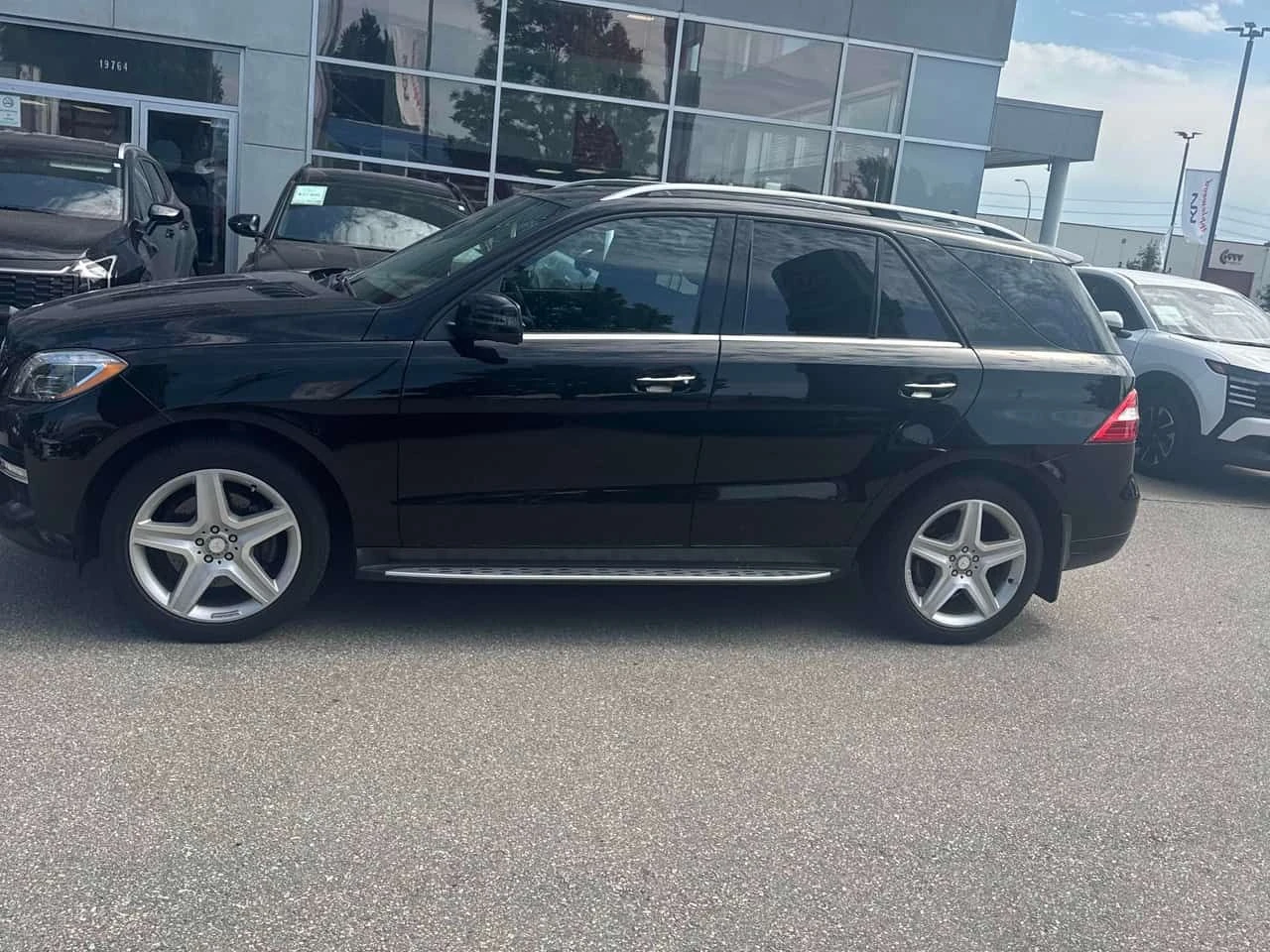 Mercedes-Benz ML 350 * BlueTEC * CARFAX * ОПЦИЯ ЗА ФИНАНСИРАНЕ, снимка 11 - Автомобили и джипове - 55425274
