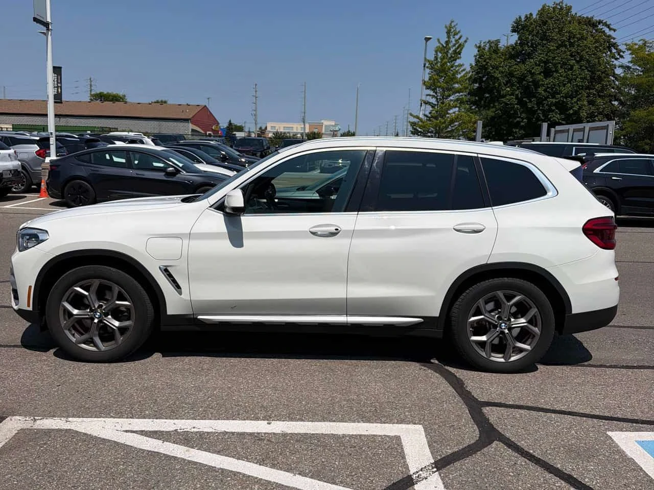 BMW X3 * xDrive30e * CARFAX * ОПЦИЯ ЗА ФИНАНСИРАНЕ , снимка 2 - Автомобили и джипове - 55495319