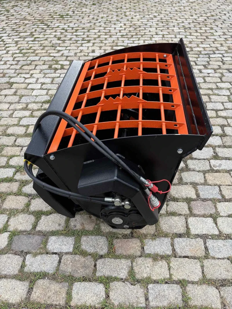 Мини челни товарачи Komatsu, снимка 6 - Индустриална техника - 52033083