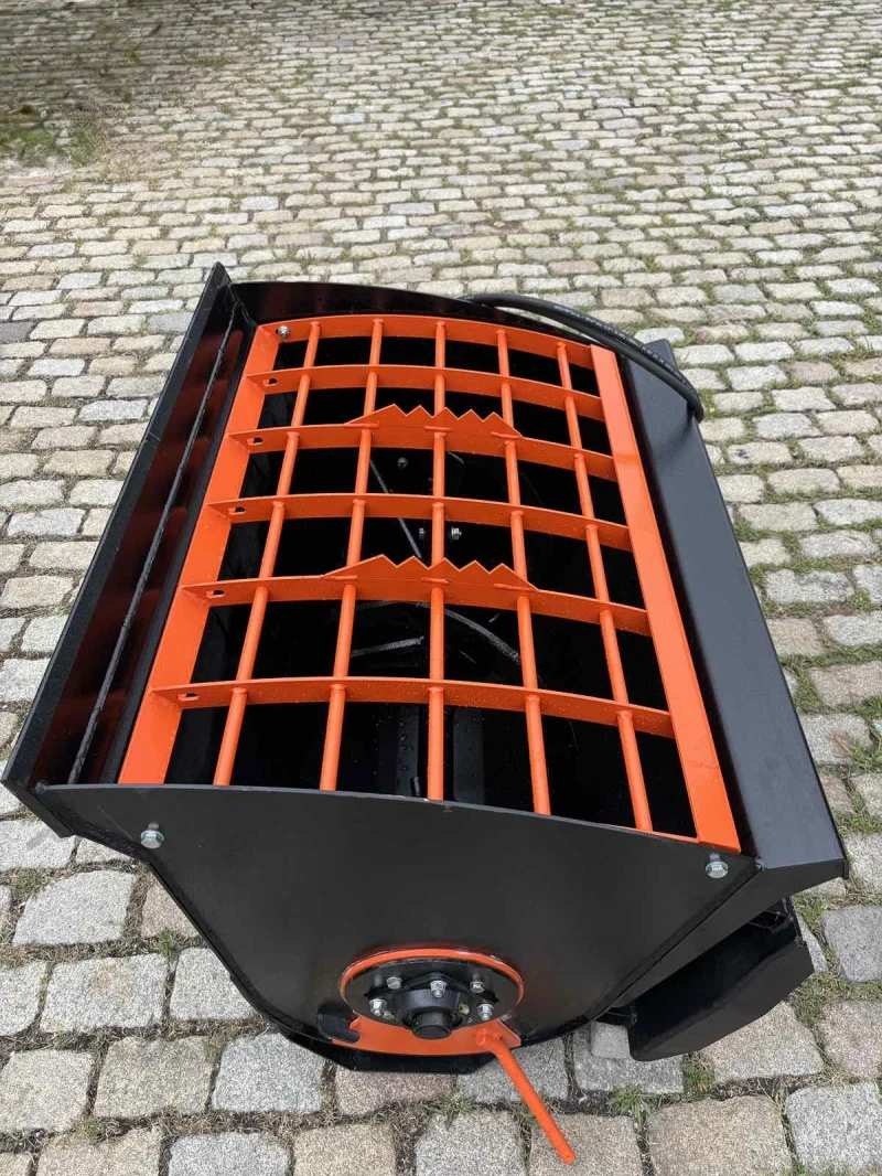 Мини челни товарачи Komatsu, снимка 8 - Индустриална техника - 52033083