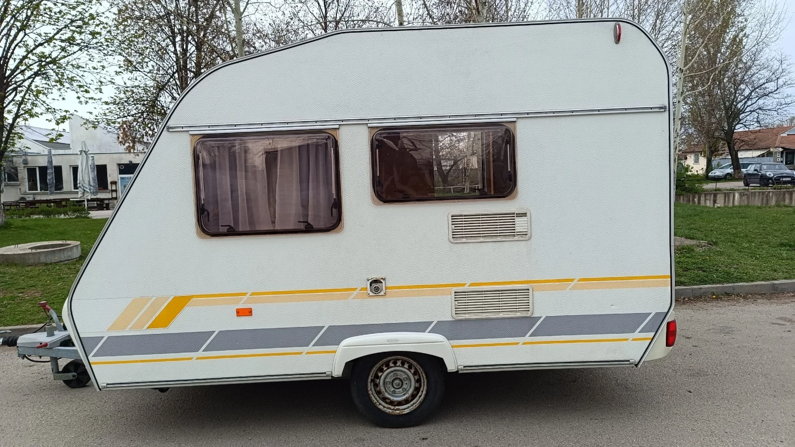 Каравана Adria Delta Aero 3200, снимка 10 - Каравани и кемпери - 53921425