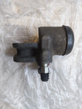 Цилиндър преден спирателен Волга М4, снимка 1