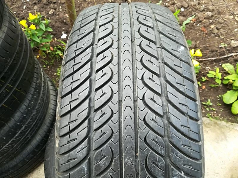 Гуми Летни 235/60R16, снимка 1 - Гуми и джанти - 21805625