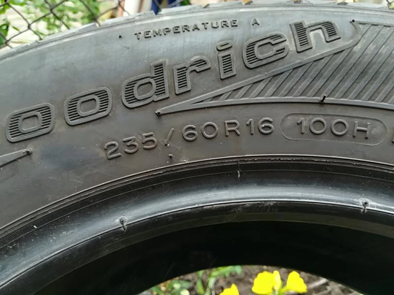 Гуми Летни 235/60R16, снимка 4 - Гуми и джанти - 21805625