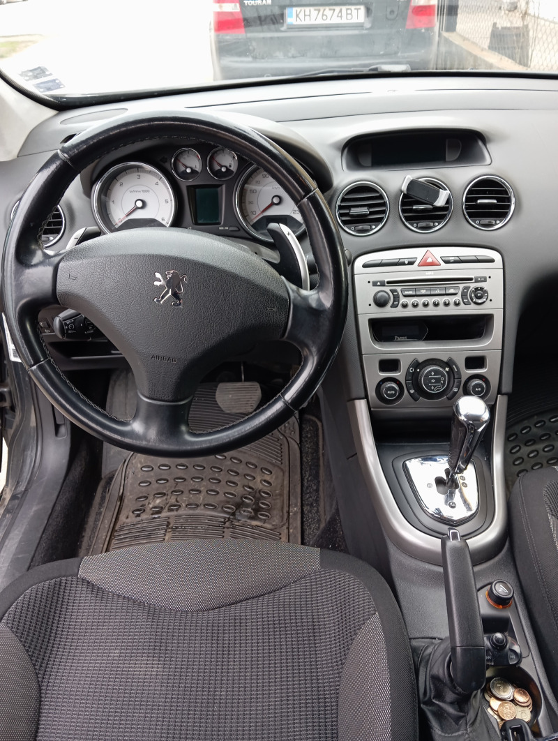 Peugeot 308 1.6 HDI, снимка 8 - Автомобили и джипове - 45561441