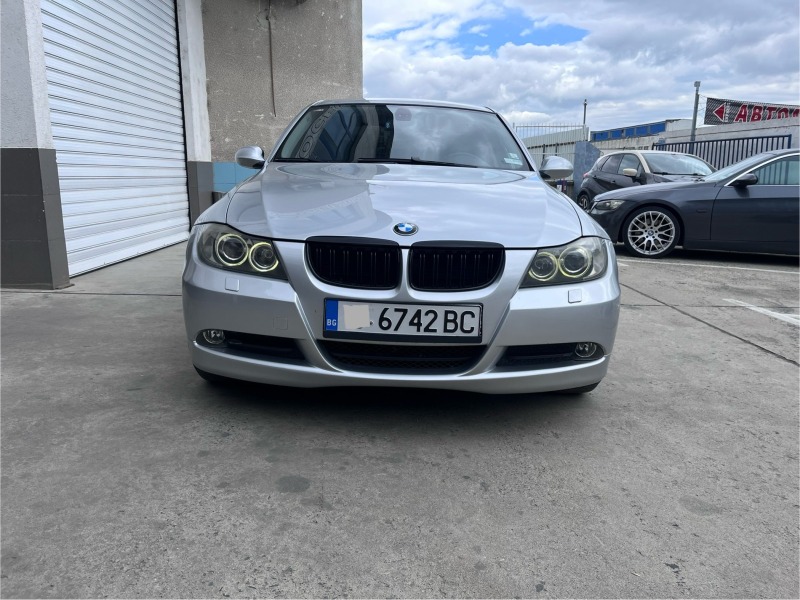 BMW 320, снимка 1 - Автомобили и джипове - 46226792