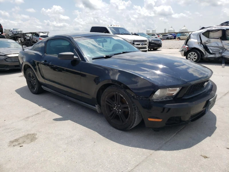 Ford Mustang, снимка 4 - Автомобили и джипове - 47385453