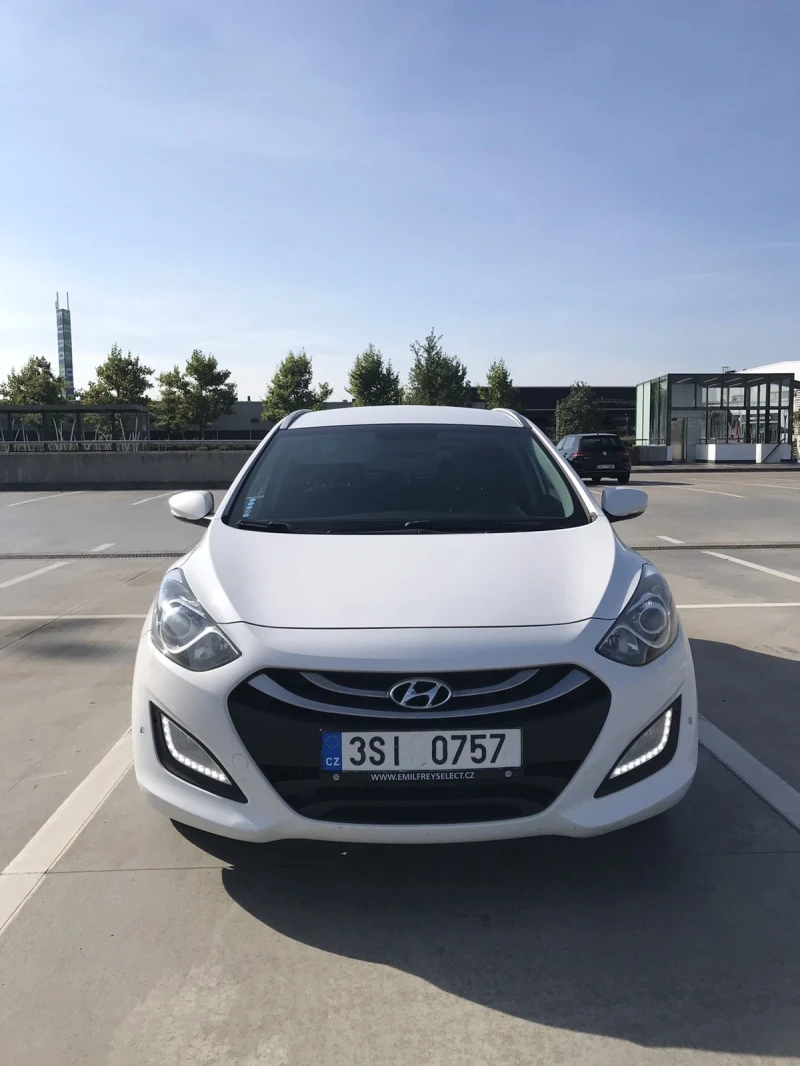 Hyundai I30 1.6 CRDI 16V 110 k.c.Automat-Weekend , снимка 5 - Автомобили и джипове - 47901273