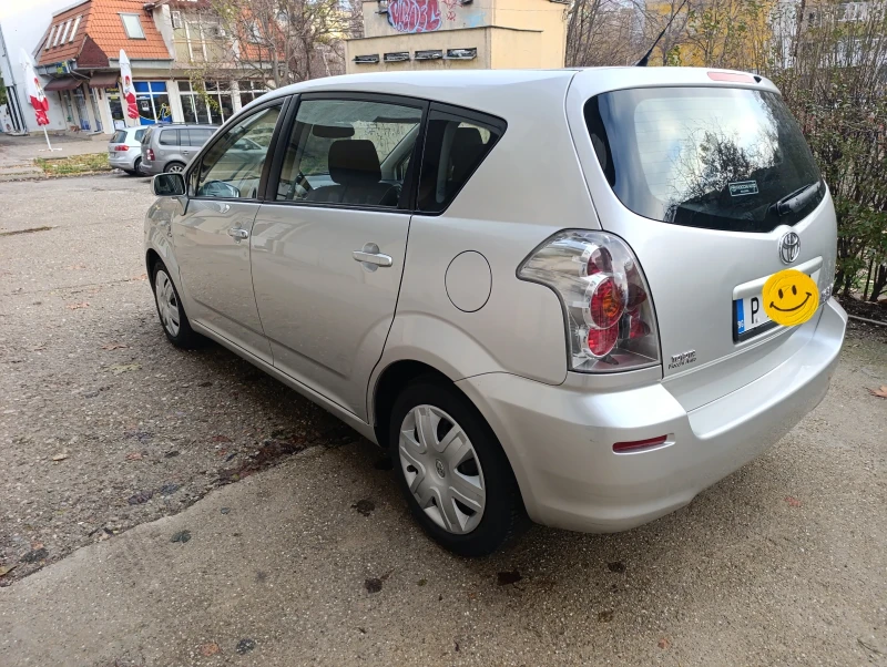 Toyota Corolla verso, снимка 6 - Автомобили и джипове - 48271168