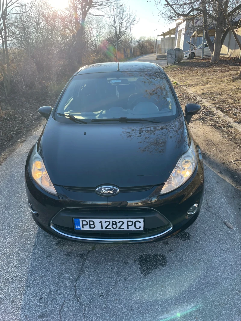 Ford Fiesta, снимка 1 - Автомобили и джипове - 48381530