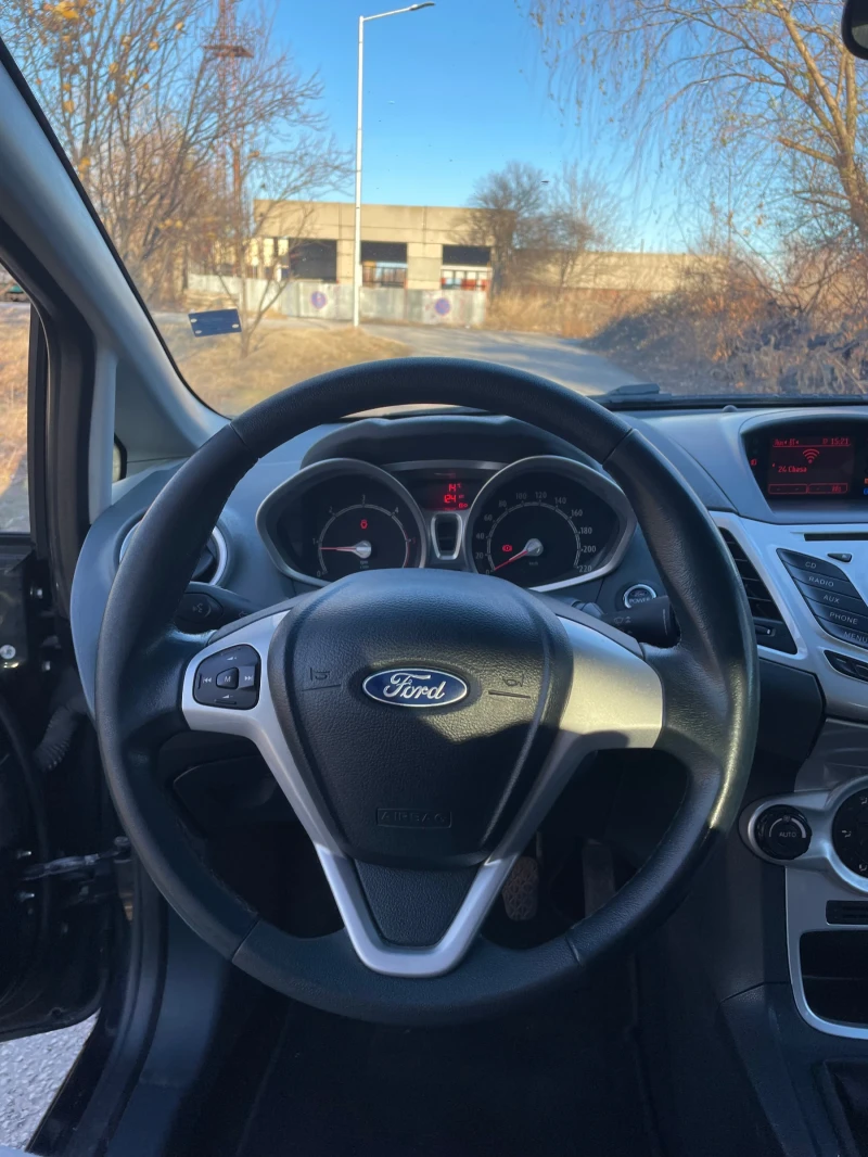 Ford Fiesta, снимка 6 - Автомобили и джипове - 48381530