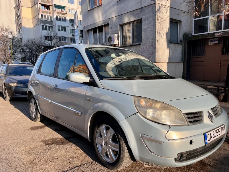 Renault Scenic, снимка 10 - Автомобили и джипове - 49026829