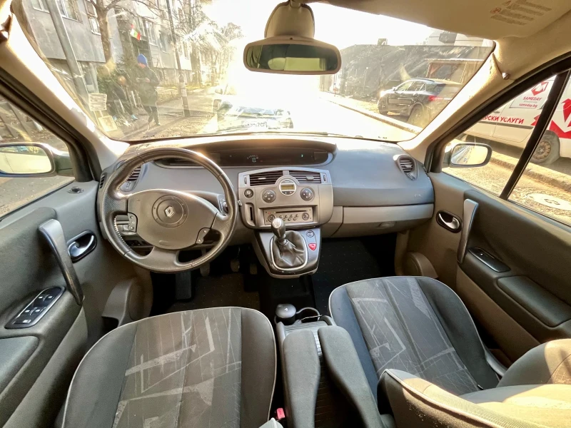 Renault Scenic, снимка 8 - Автомобили и джипове - 49026829