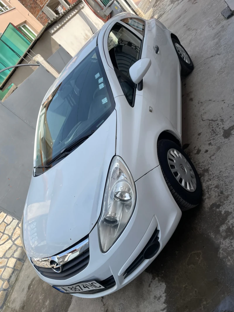 Opel Corsa, снимка 1 - Автомобили и джипове - 49319340