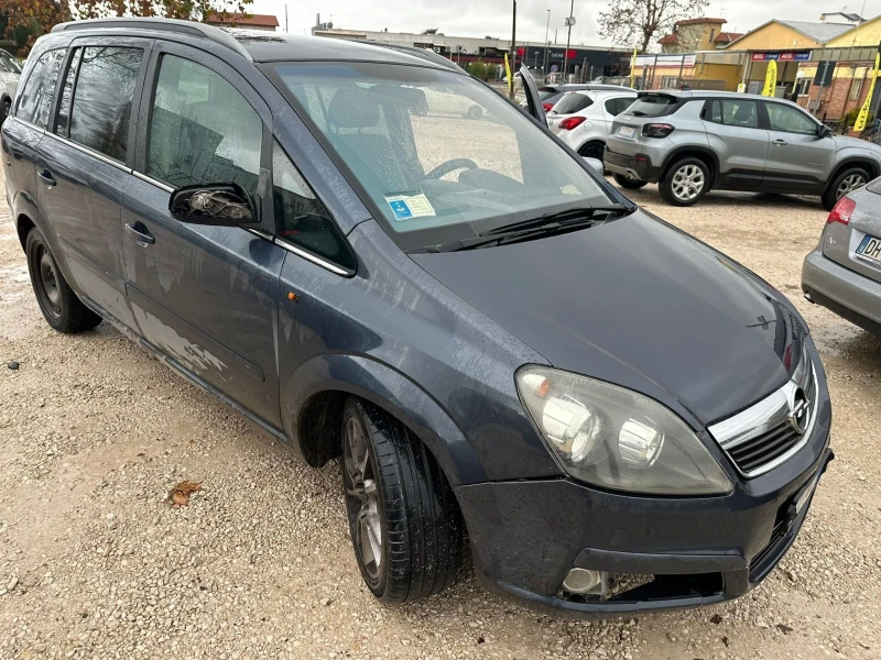 Opel Zafira, снимка 1 - Автомобили и джипове - 49423416