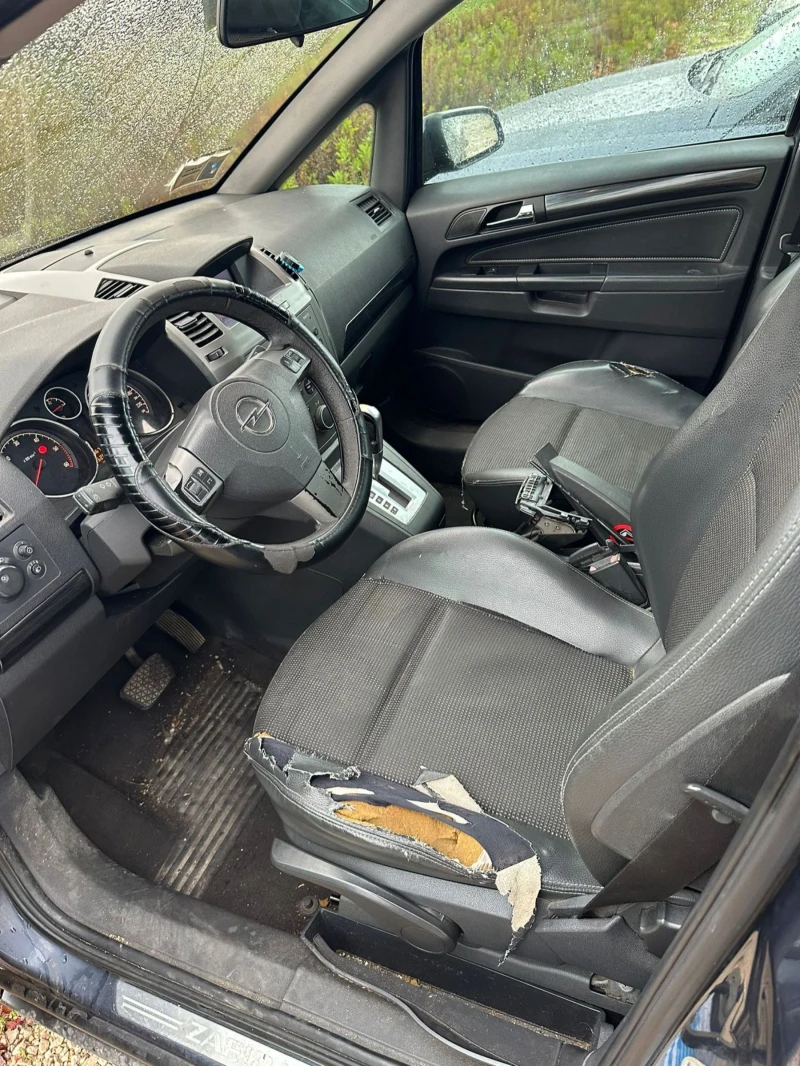 Opel Zafira, снимка 3 - Автомобили и джипове - 49423416