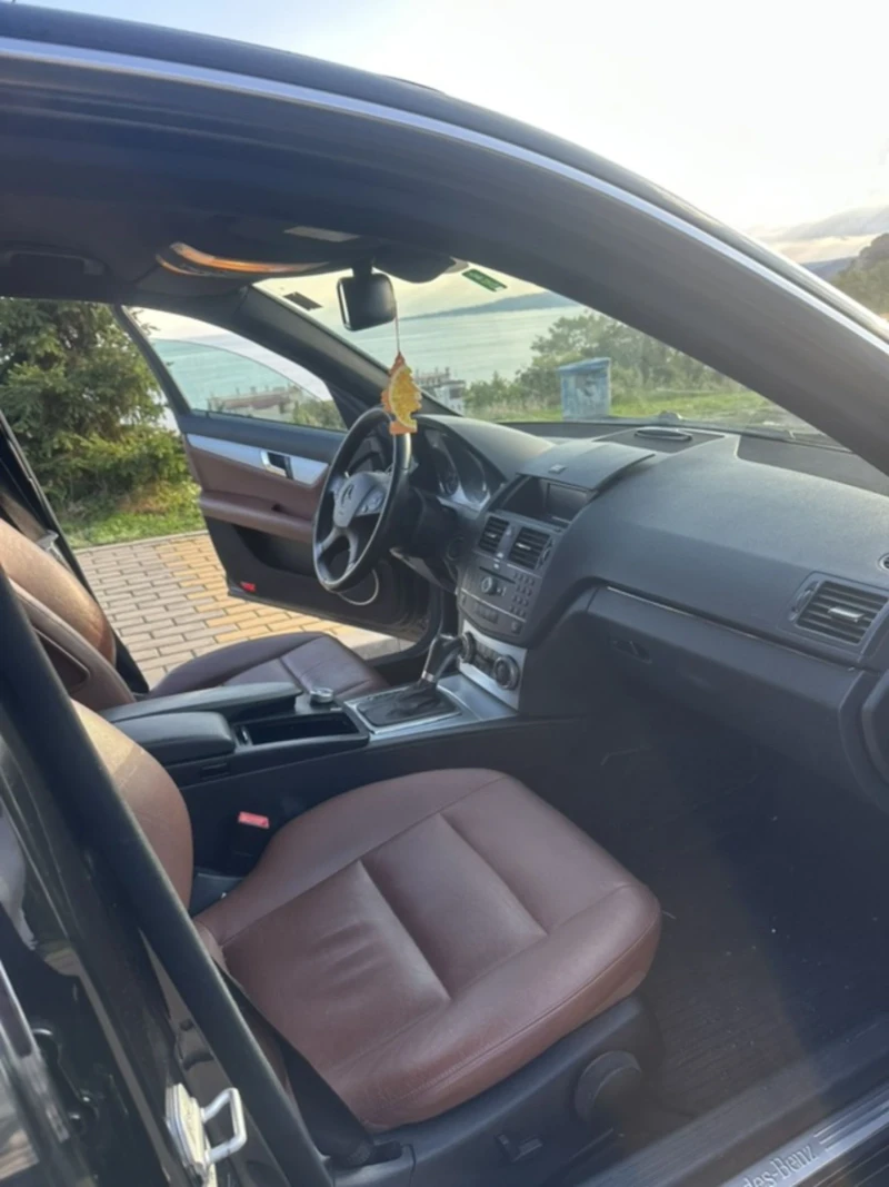 Mercedes-Benz C 350, снимка 7 - Автомобили и джипове - 49560197