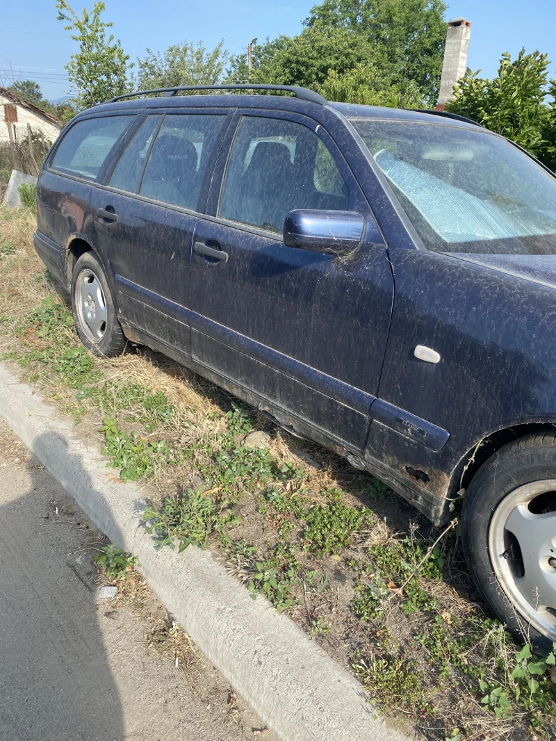 Mercedes-Benz E 200 На Части, снимка 2 - Автомобили и джипове - 52514968