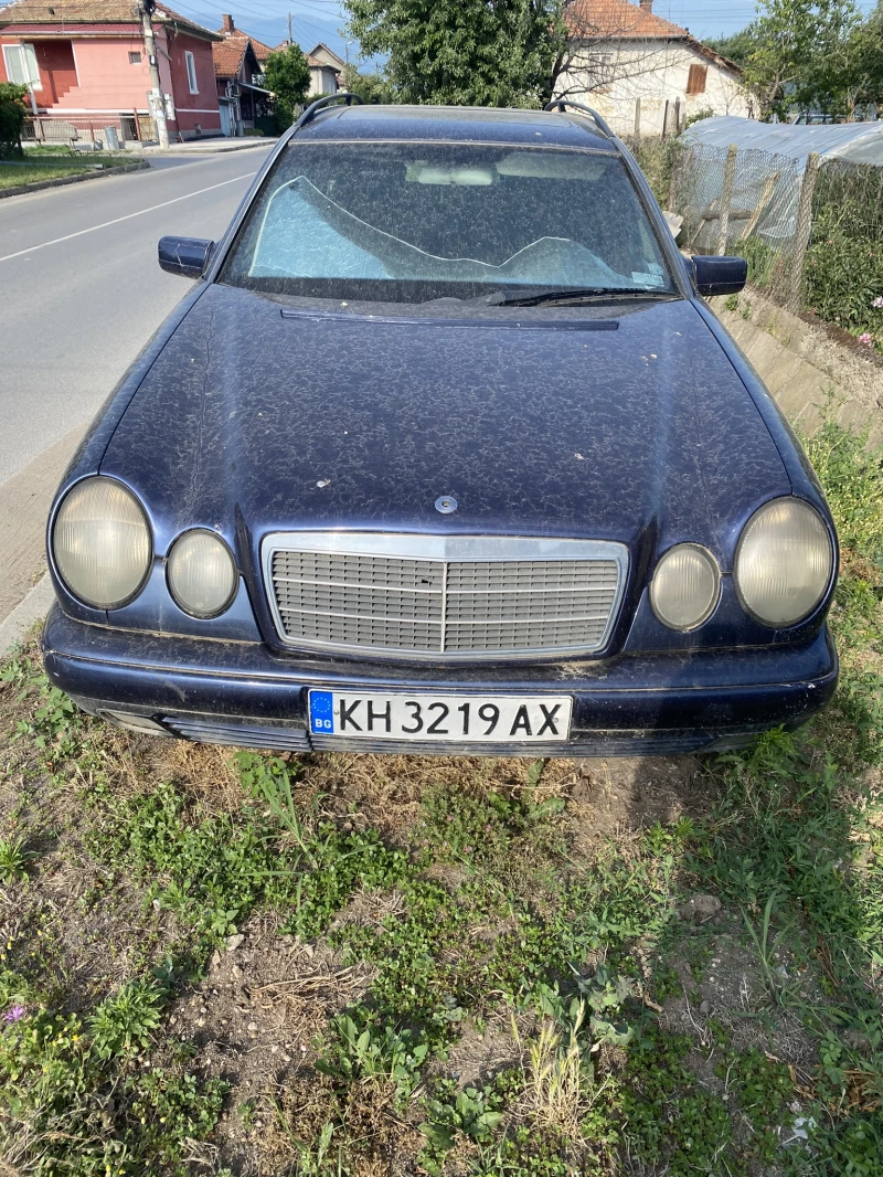 Mercedes-Benz E 200 На Части