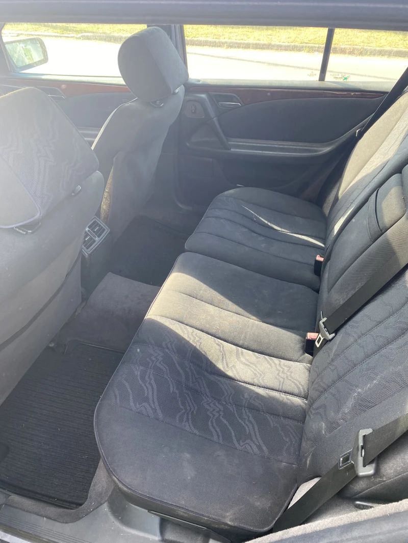 Mercedes-Benz E 200 На Части, снимка 6 - Автомобили и джипове - 52514968